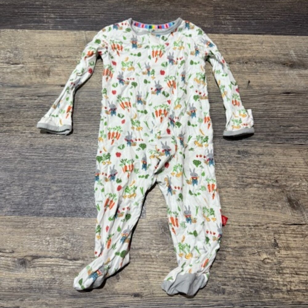Magnetic Me Kids Pajama Set - White with Multicolor Print